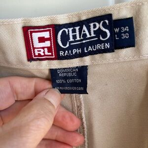 Chaps Ralph Lauren Men's Tan cuffed Chinos
With pleats on the front. %100 cotton